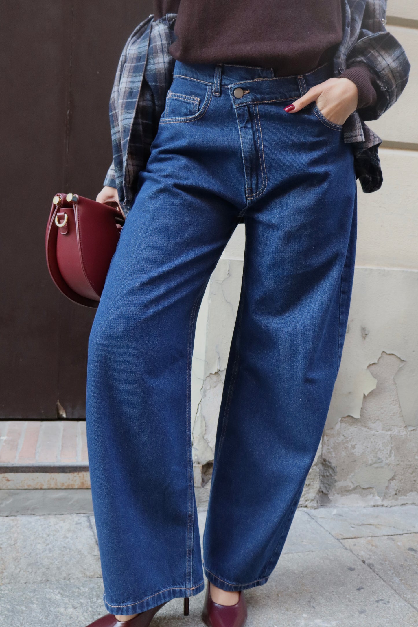 DENIM BOTTONE ASIMMETRICO