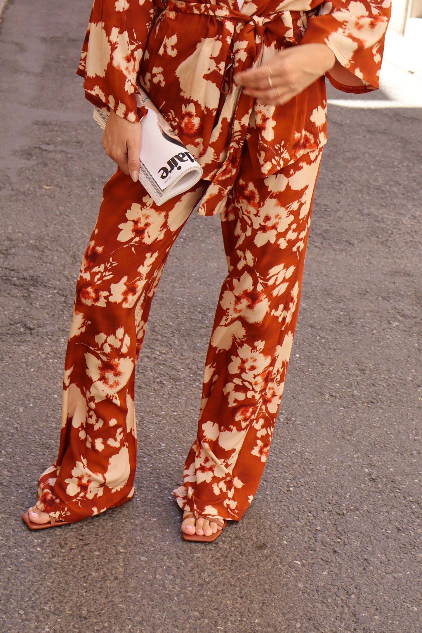 PANTALONE GAMBA AMPIA ABSTRACT