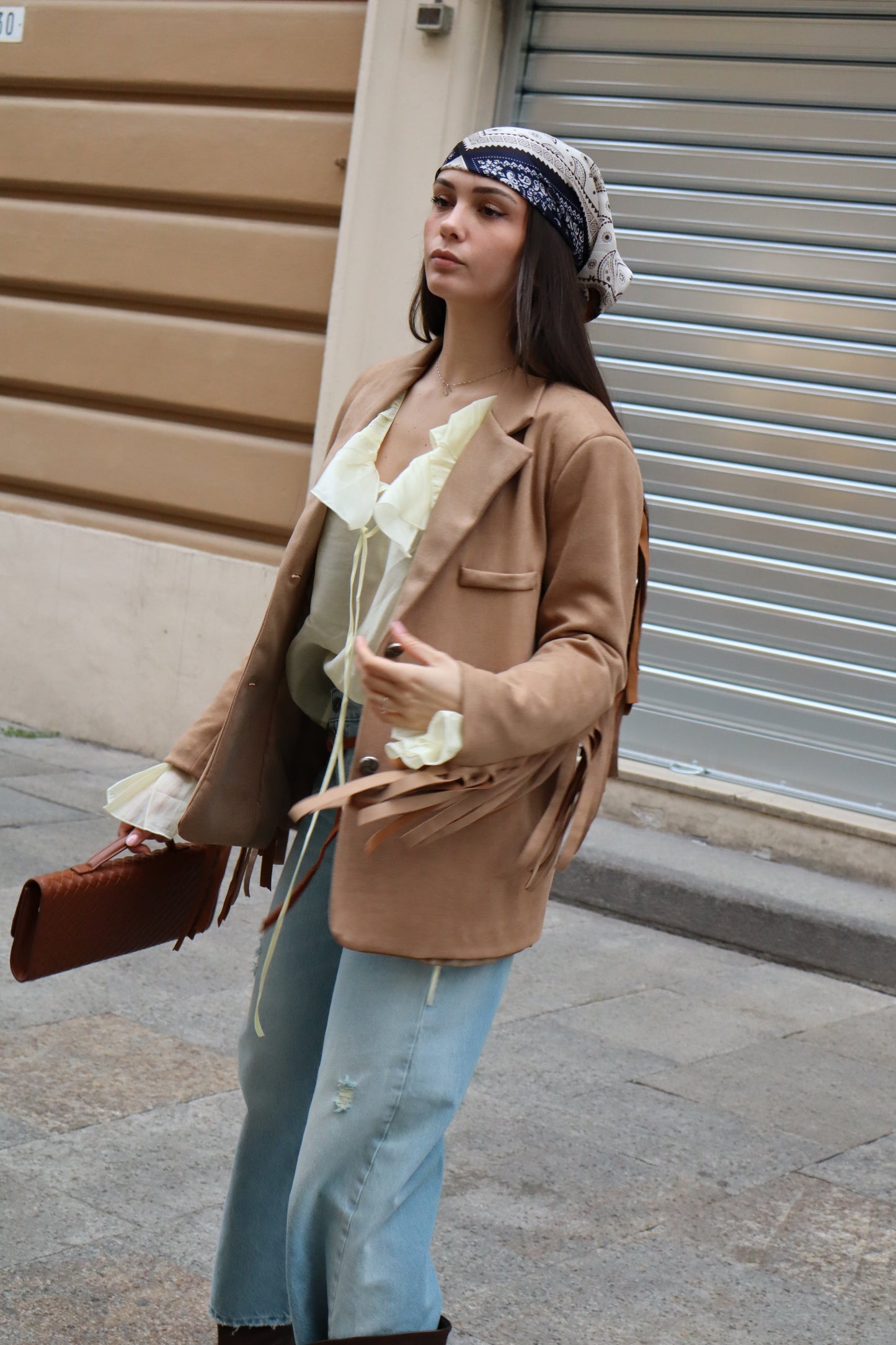 BLAZER SCAMOSCIATO CON FRANGE