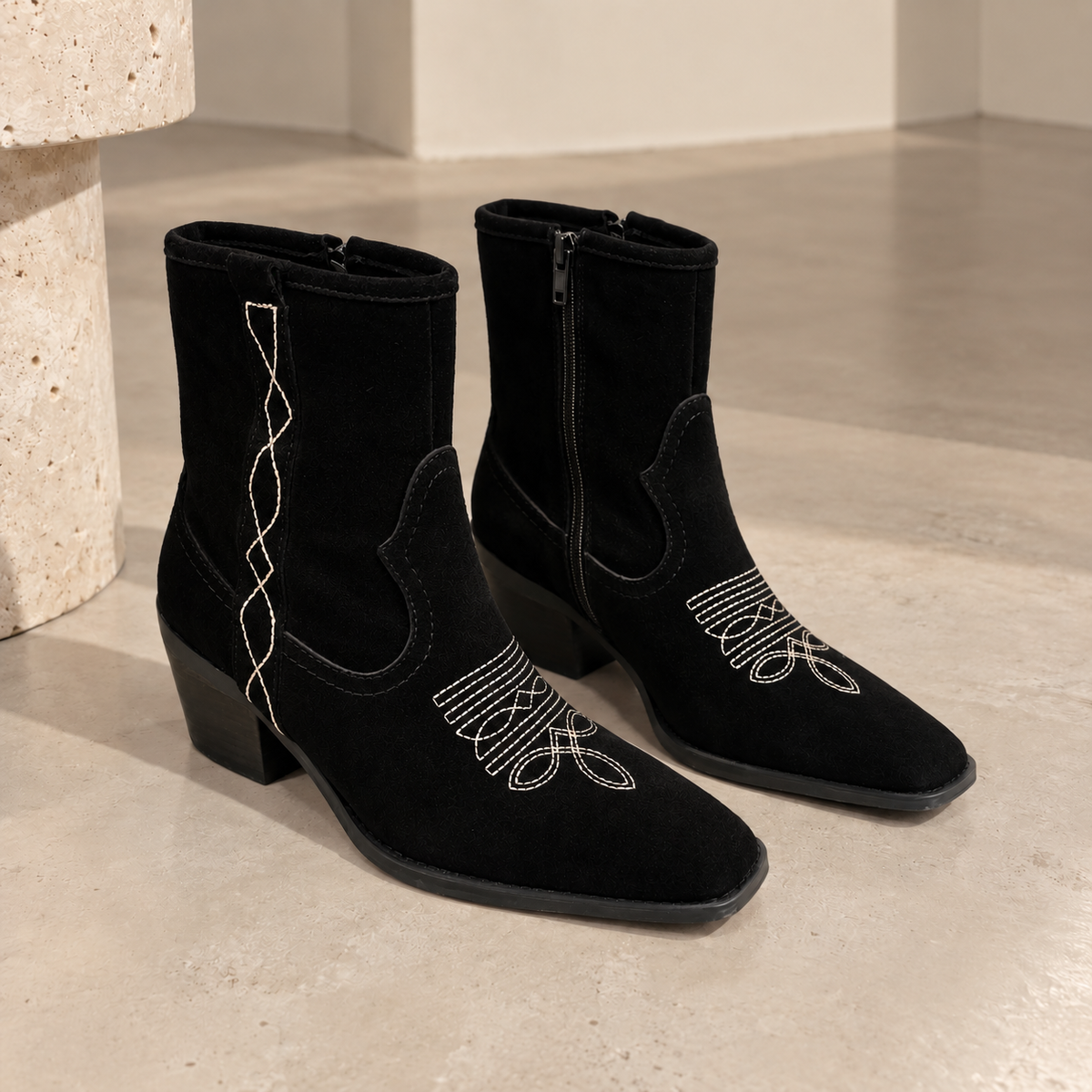 STIVALETTO RICAMI