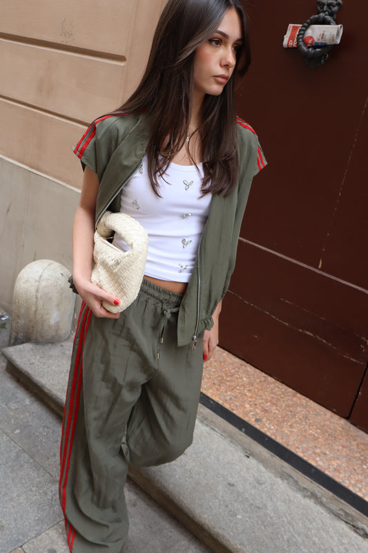 PANTALONE AMPIO CON BANDE