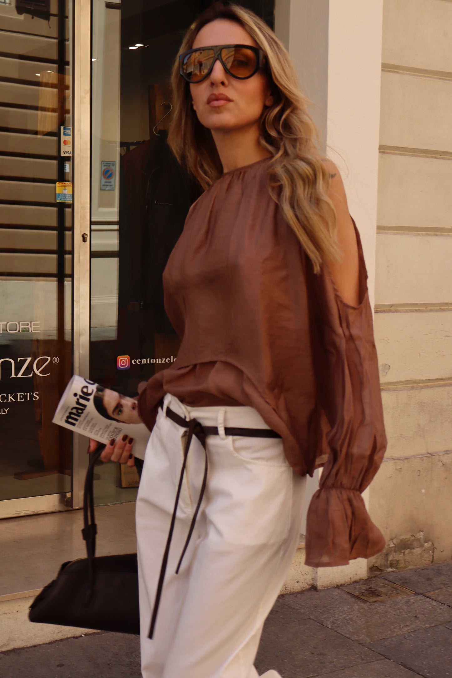 BLUSA CUT OUT