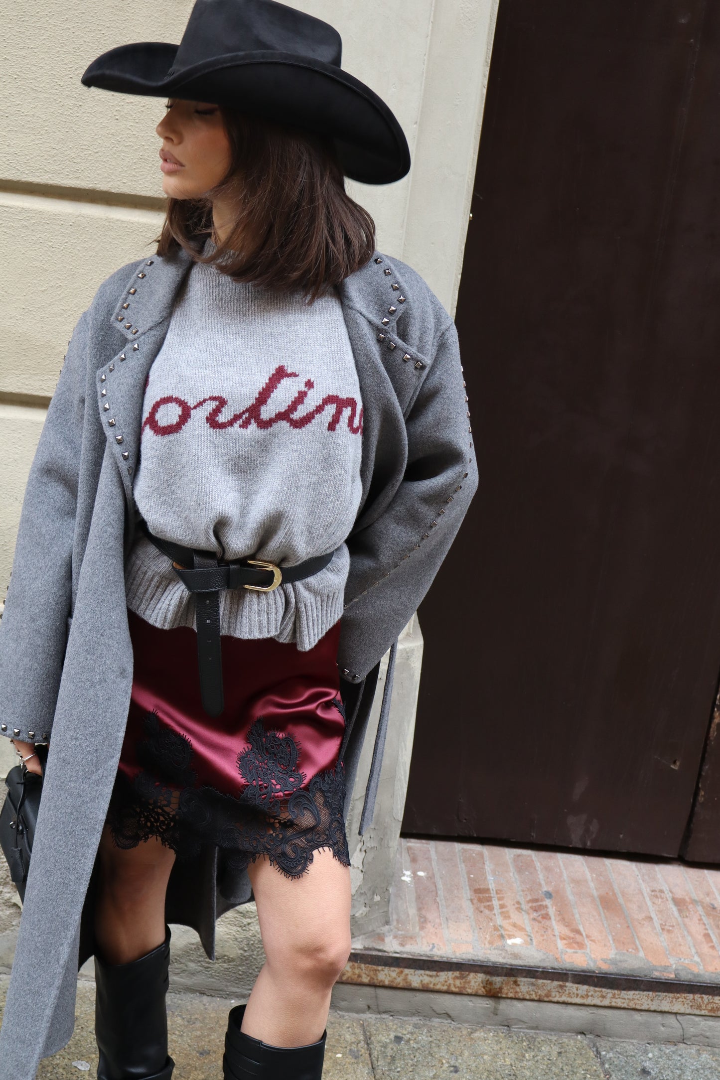 GONNA CORTA RASO CON PIZZO NERO