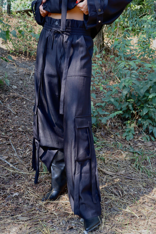 PANTALONE CON TASCONI