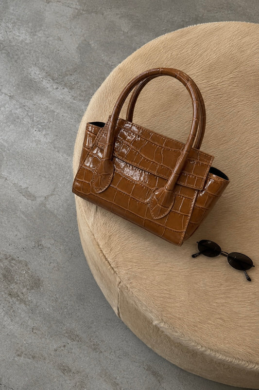 BORSA ALISON