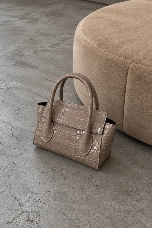 BORSA ALISON