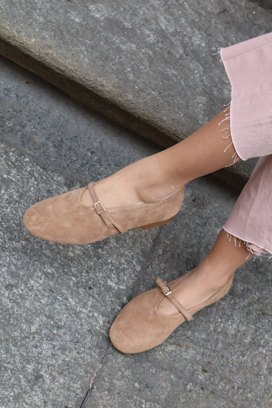 BALLERINA CON LACCIO PELLE SCAMOSCIATA