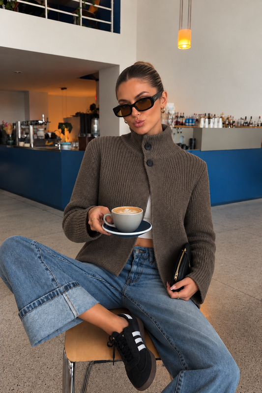 MAGLIONE CON BOTTONI ALLA COREANA